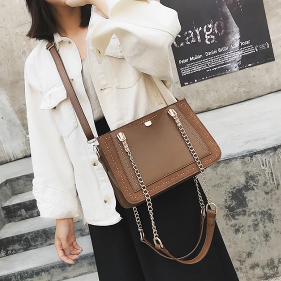 🆕JULIA Rivet Chain Shoulder Bag - Picture 4 of 11